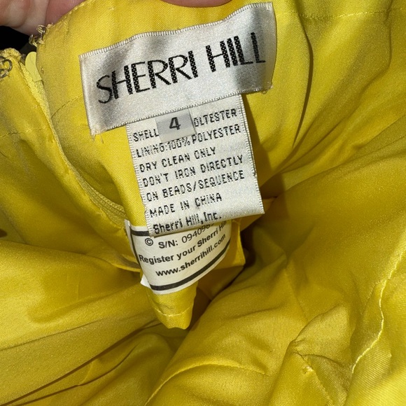 Sherri Hill Yellow Strapless Short Prom/Homecoming Dress Size 4 - Picture 4 of 5